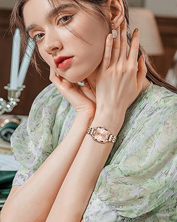 WOMEN'S WATCH
