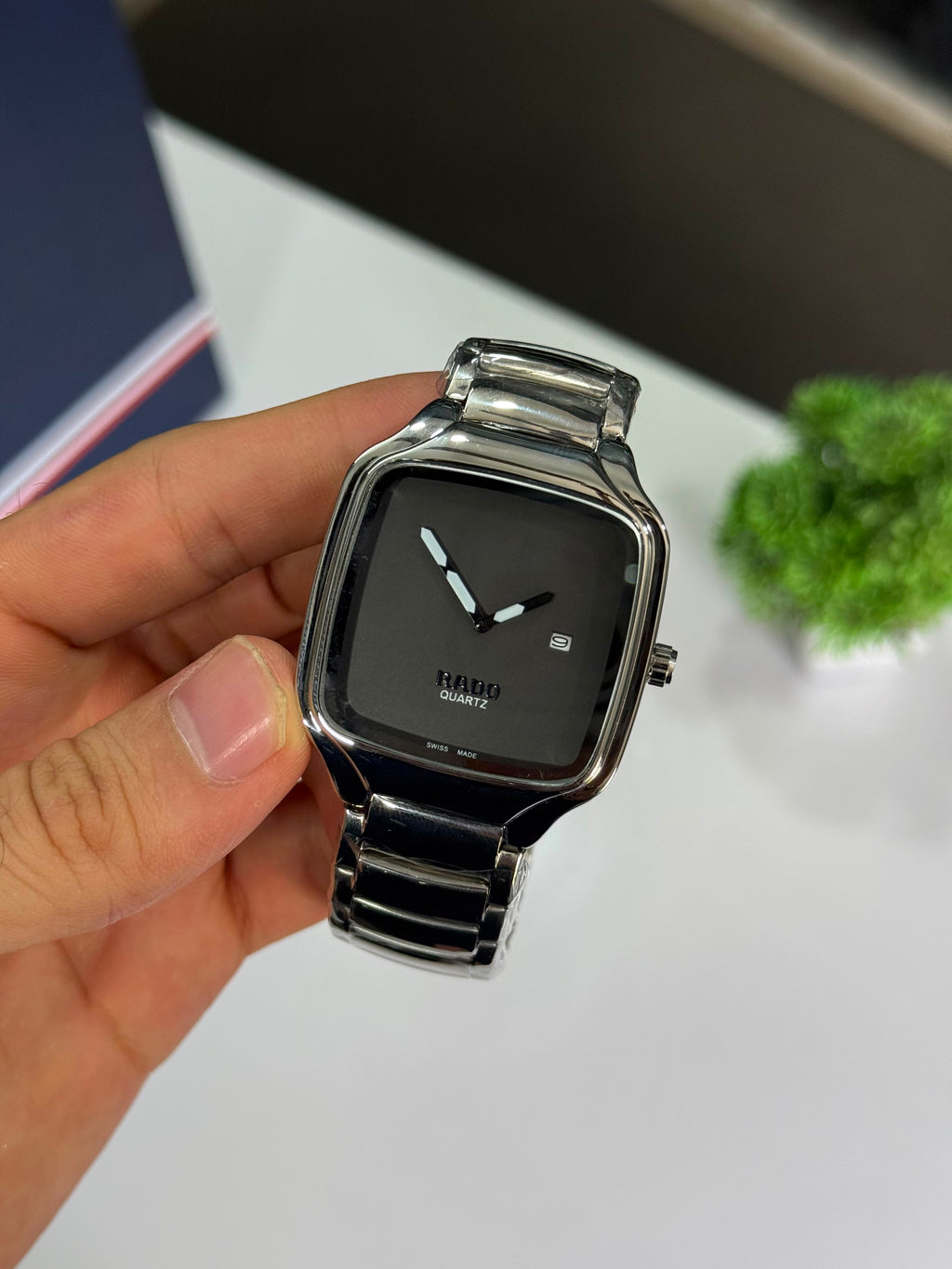 *Rado True Square Mens Analog watch Most Demanding