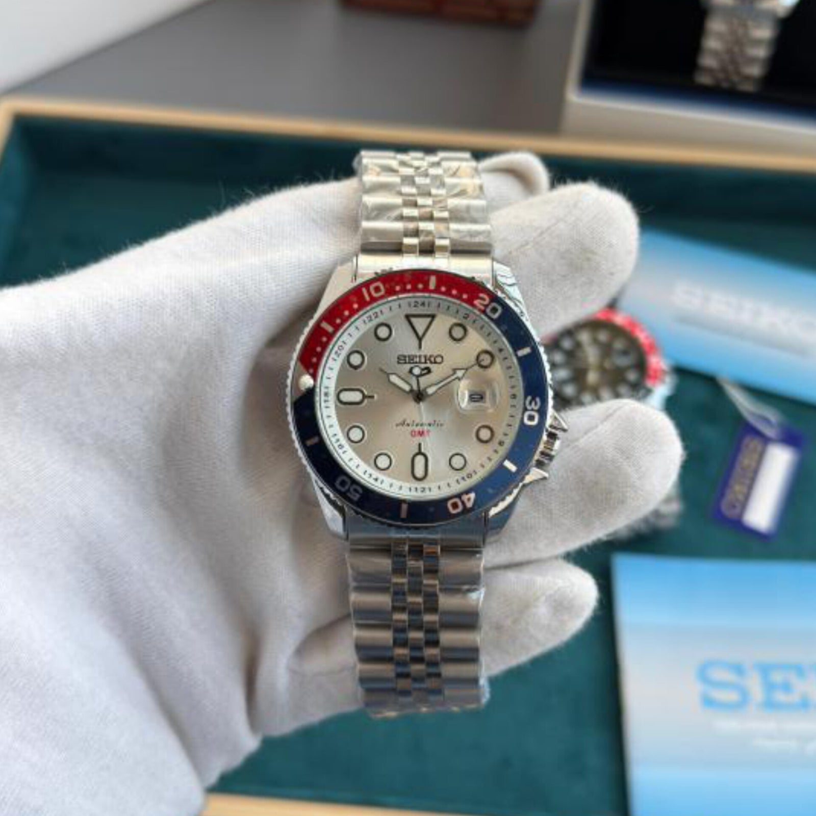 SEIKO 5 SPORTS OPEN BACK (CELL MODEL)