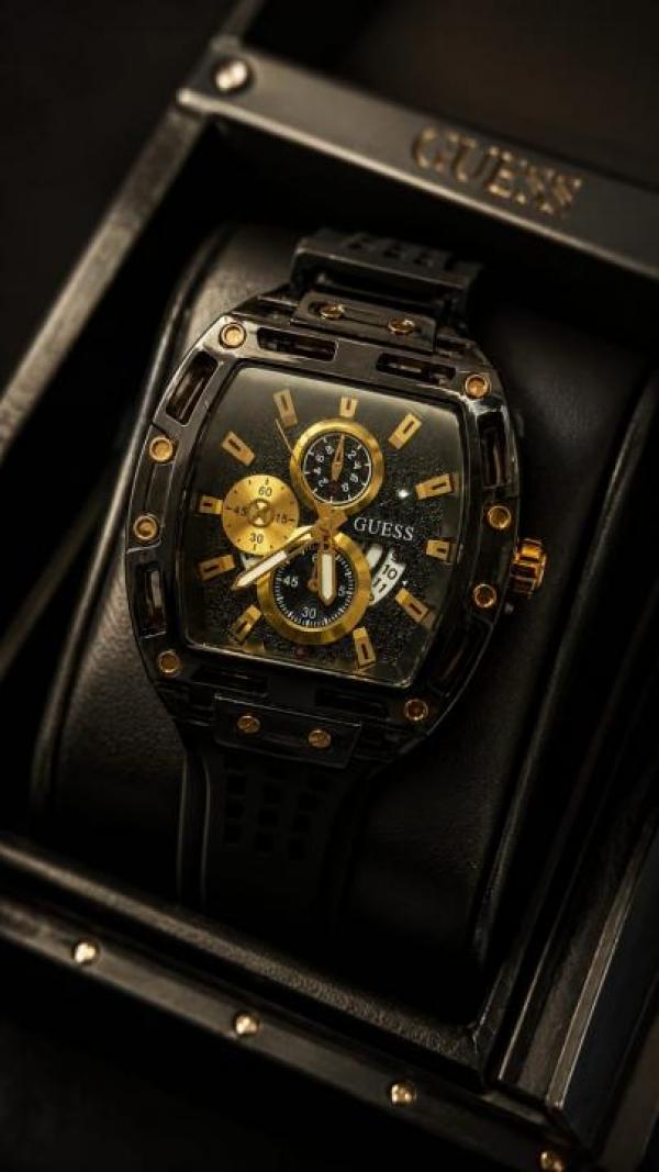 Guess Phoenix gw0499g6 Black-Gold 552