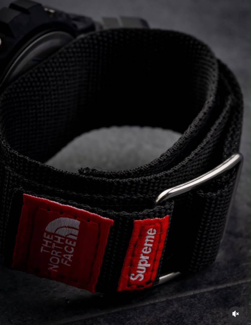 G SHOCK X SUPREME X NORTH FACE