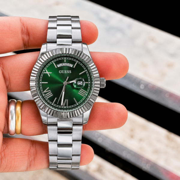 Guess  Day Date Men Silver Green