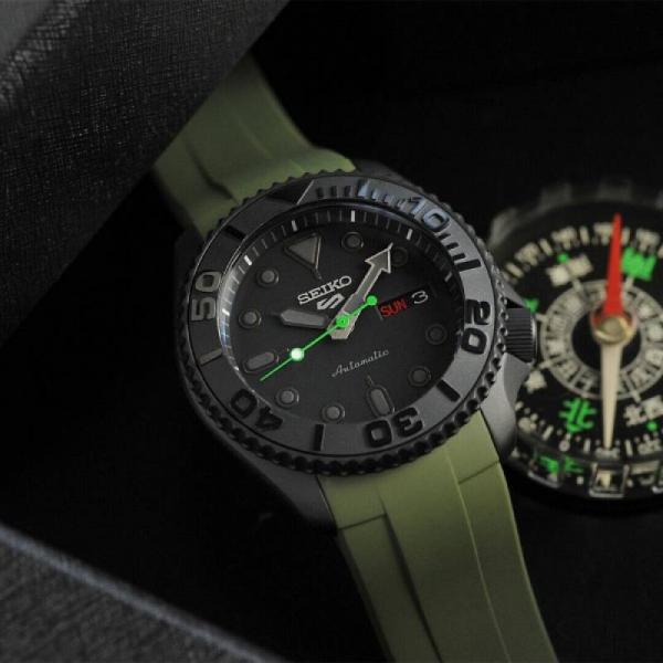 Seiko 5 Premium Watch Heavy Quartz