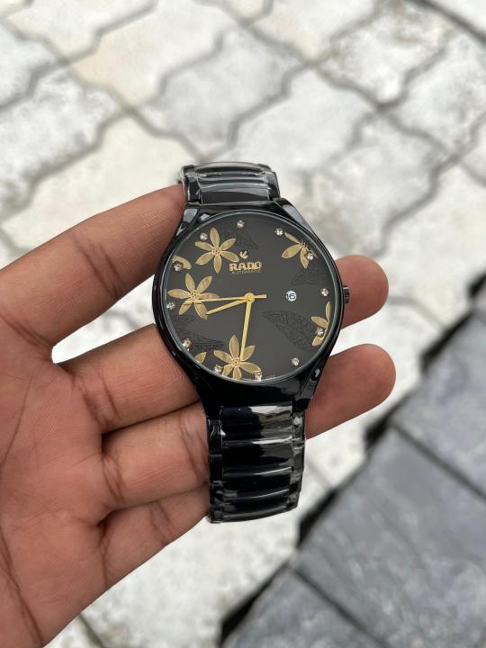 Rado true round